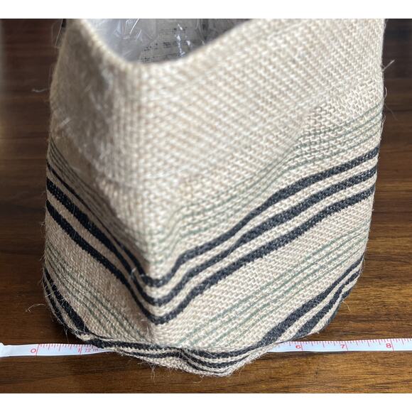 Joann Place and Time 5 Gallon Lined Planter Basket Woven Tan & Black W/ Handles - Picture 6 of 7